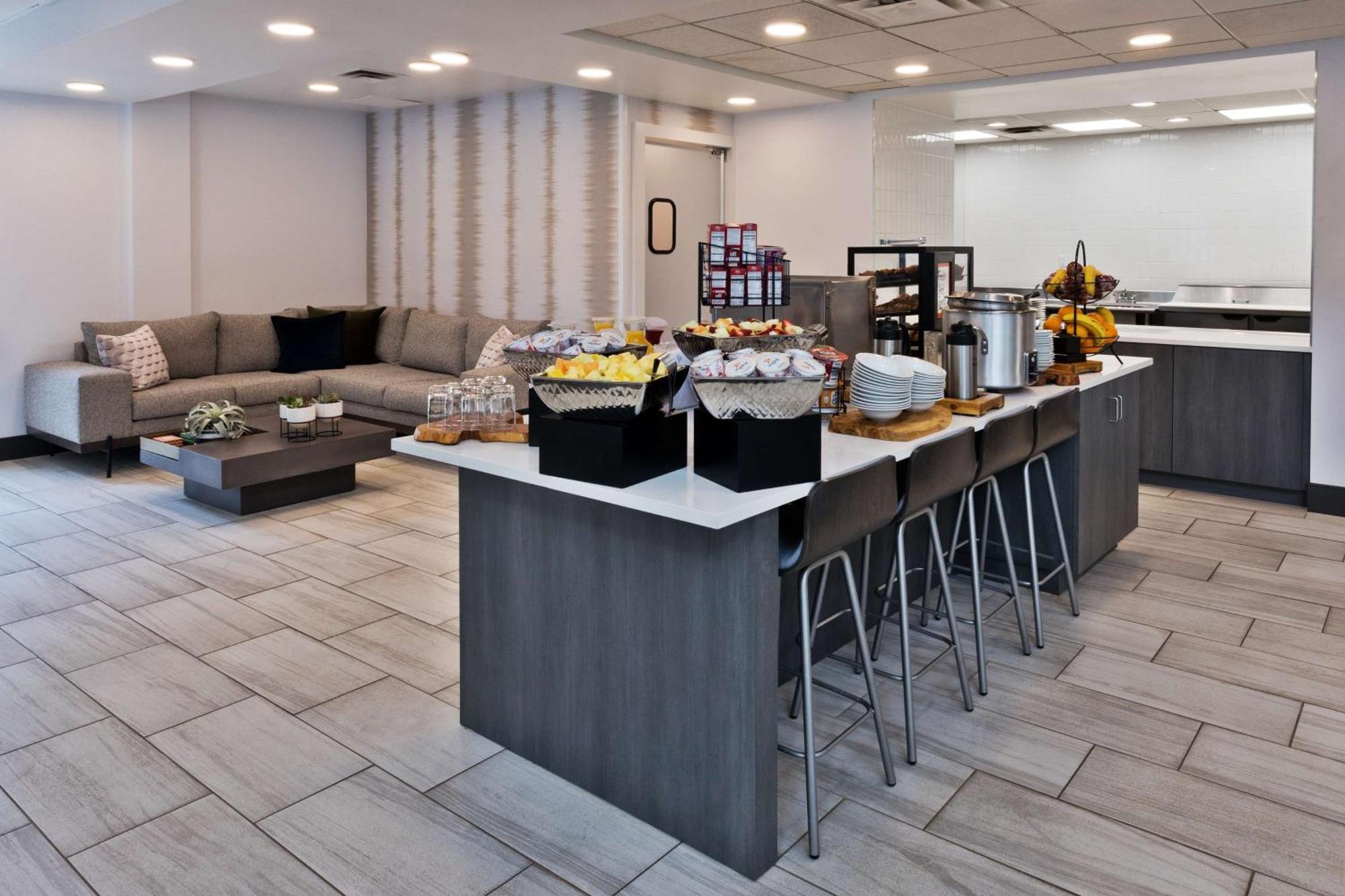 Hilton Garden Inn Birmingham Se/Liberty Park Экстерьер фото