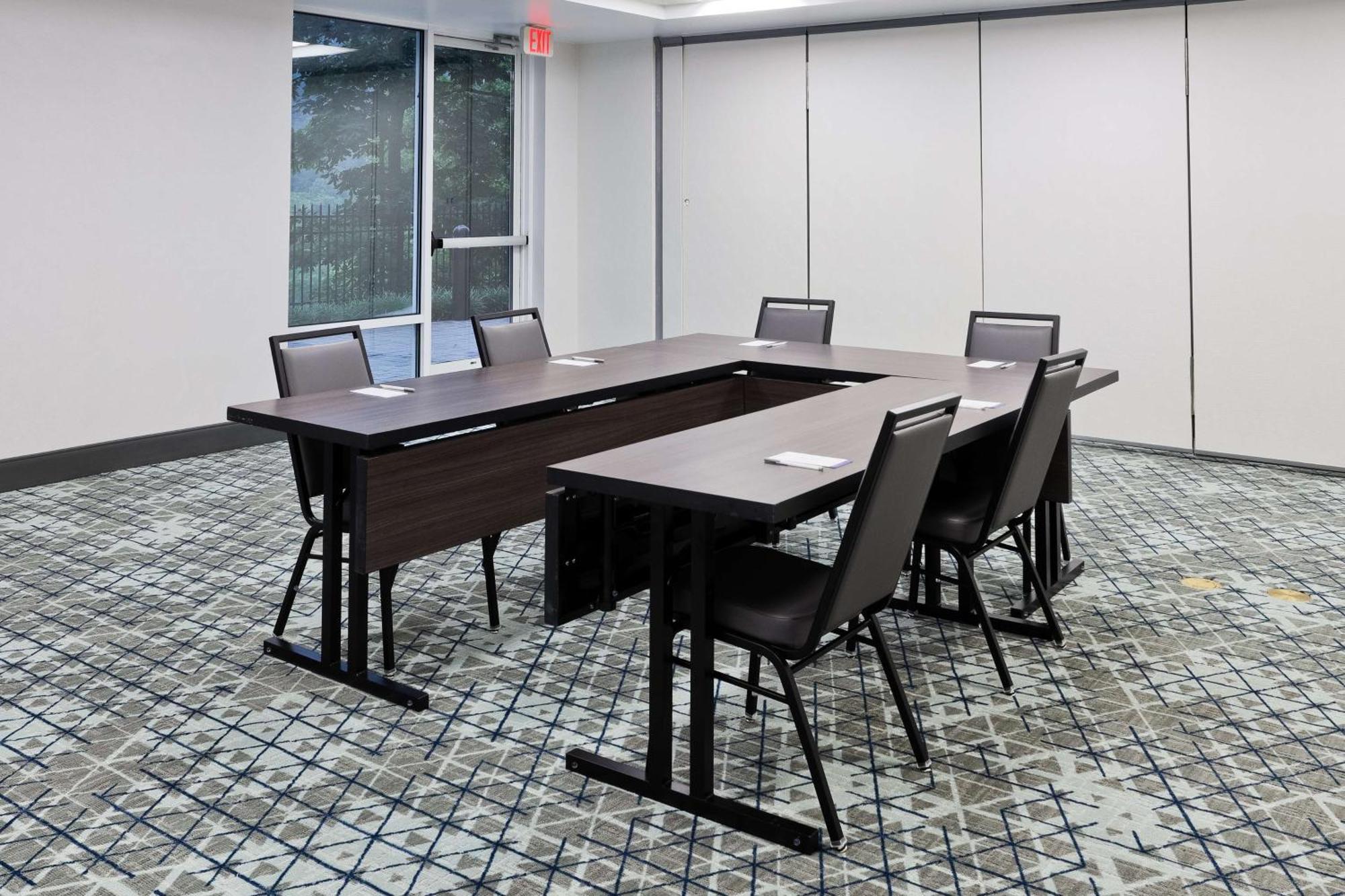 Hilton Garden Inn Birmingham Se/Liberty Park Экстерьер фото
