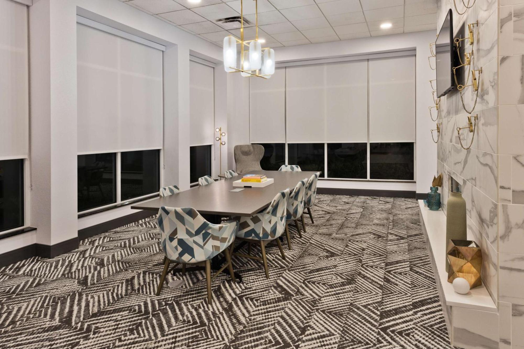 Hilton Garden Inn Birmingham Se/Liberty Park Экстерьер фото