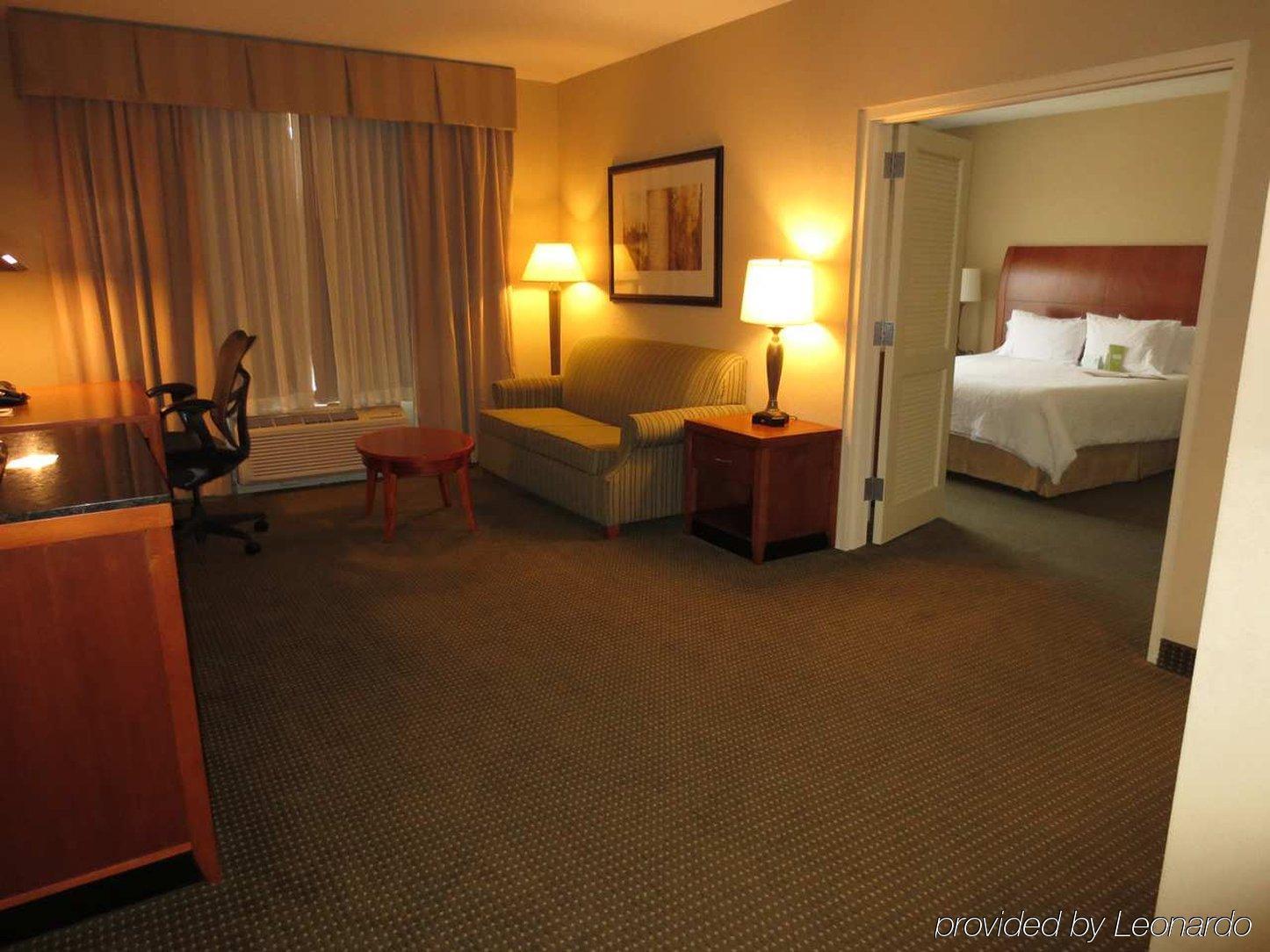 Hilton Garden Inn Birmingham Se/Liberty Park Экстерьер фото