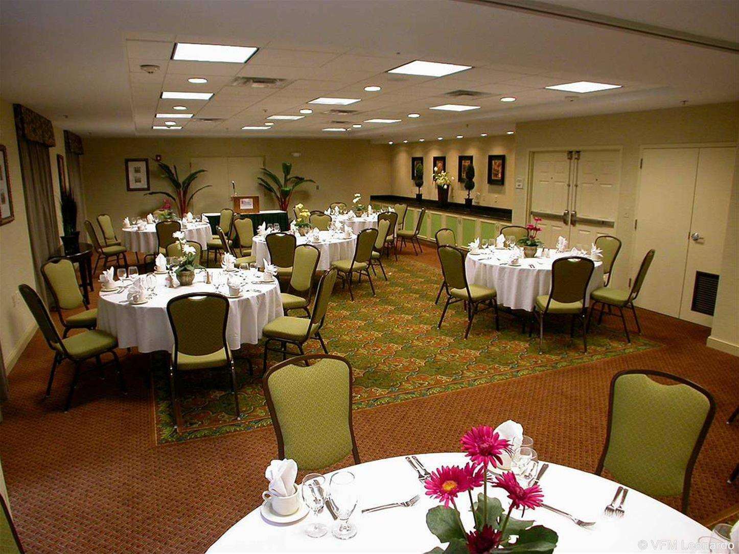 Hilton Garden Inn Birmingham Se/Liberty Park Ресторан фото